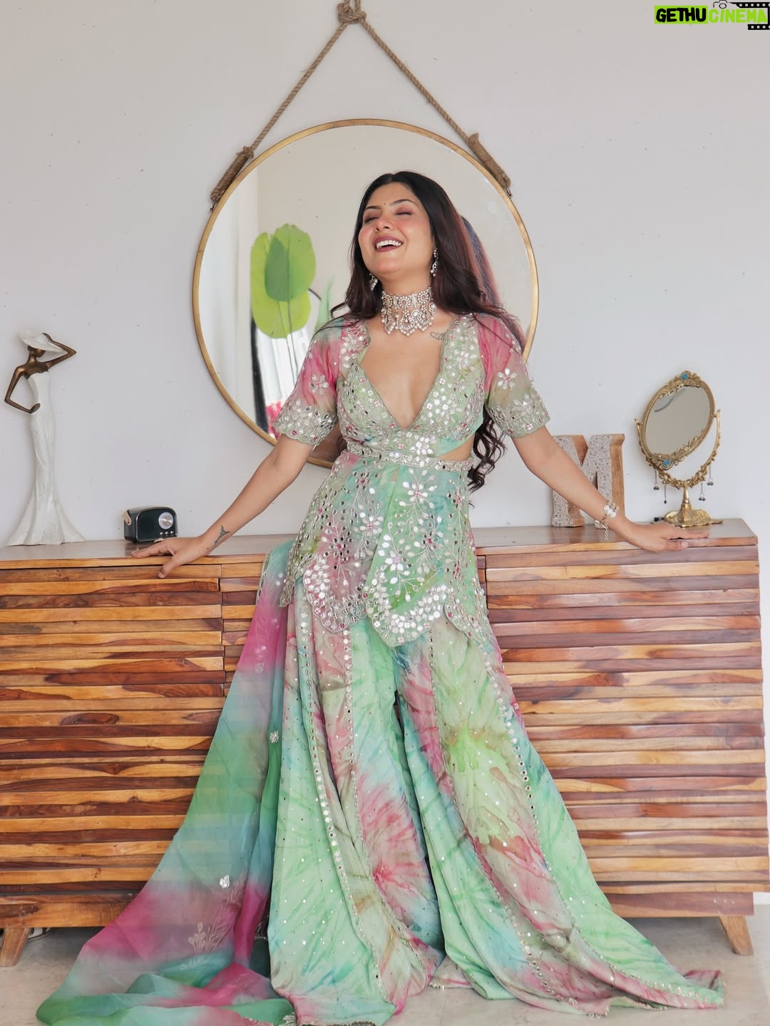 Niharika Jain - 22.1K Likes - Favourite time of the year is here! Are you ready for the OG #TyohaarAayeHain series? 🥹❤️

Outfit - @labelasthachhabra (sourced via @verve.communications )
Jewelry - @chinar_jewels 

#niharikajain #festive #festivefashion