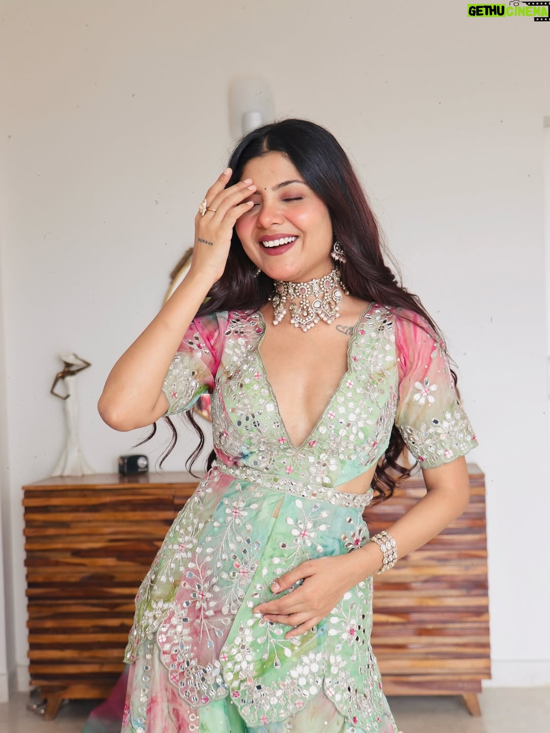 Niharika Jain - 22.1K Likes - Favourite time of the year is here! Are you ready for the OG #TyohaarAayeHain series? 🥹❤️

Outfit - @labelasthachhabra (sourced via @verve.communications )
Jewelry - @chinar_jewels 

#niharikajain #festive #festivefashion