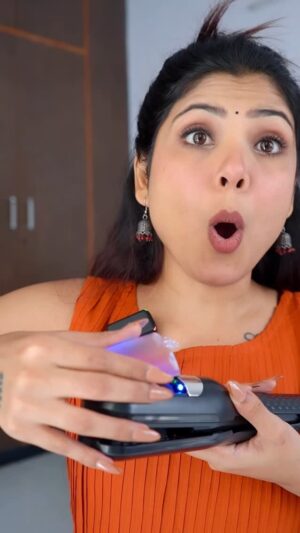 Niharika Jain Instagram - Internet Made Me Buy This… 🧠✂️ Split‑End Remover Actually Works?!
Say goodbye to broken ends without losing length? Yes, please! 😍 First‑time user here, shook by results in ONE swipe. My hair has never been smoother.
Want proof, screenshots, and a full demo? Check the reel 👉
🔖 Save this if your hair is always frizzy! Tag a friend who needs this magic #AmazonFinds
#splitends #splitendremover #haircare #hairgoals #hairproducts #amazonfinds #hairhacks #healthyhair #hairtransformation #hairtips #beautyhacks #damagedhair #hairtiktok #niharikajain