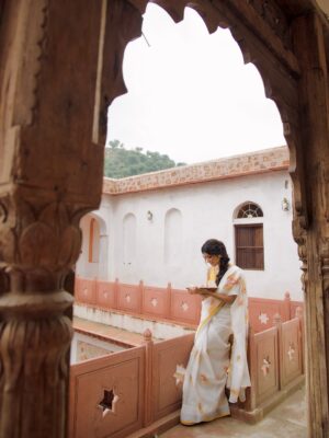 Niharika Jain Instagram - Just say one word 🥹❤️
📍 @rambiharipalace
#niharikajain