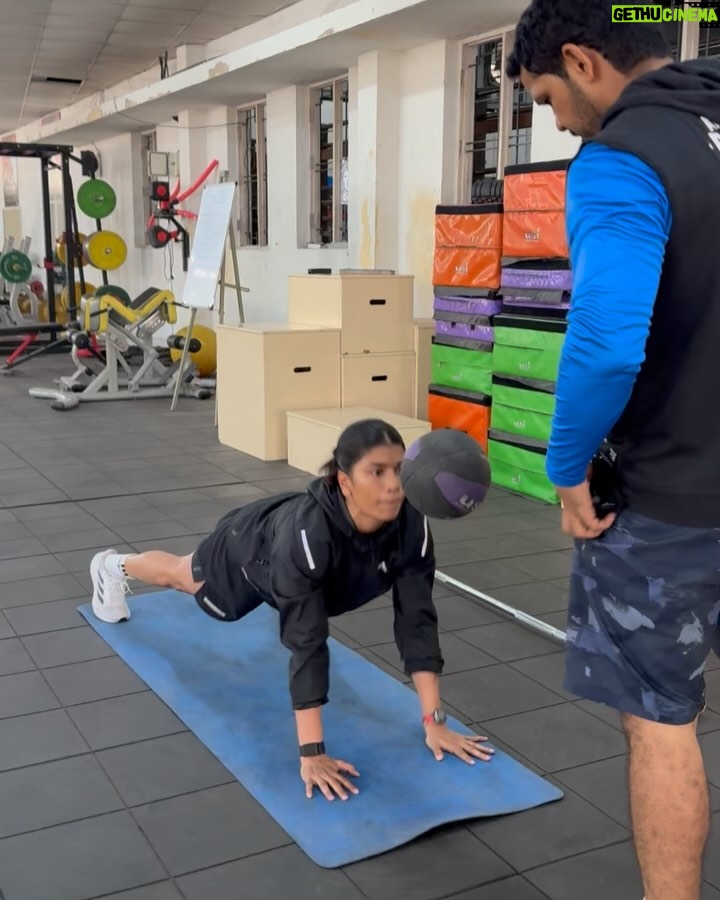 Nikhat Zareen - 9K Likes - Had an incredible time training at @army_sports_insitute_ .
Got to push myself, sharpen my skills, and reconnect with the fighter in me. Boxing is all about staying focused, and this place helped me find that focus again. One step, one punch, one round at a time — the dream’s still in sight. 🎯🙌🏻

@media.iccsai @gosportsvoices