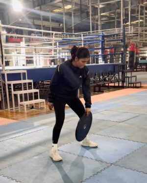 Nikhat Zareen Instagram - Had an incredible time training at @army_sports_insitute_ .
Got to push myself, sharpen my skills, and reconnect with the fighter in me. Boxing is all about staying focused, and this place helped me find that focus again. One step, one punch, one round at a time — the dream’s still in sight. 🎯🙌🏻
@media.iccsai @gosportsvoices