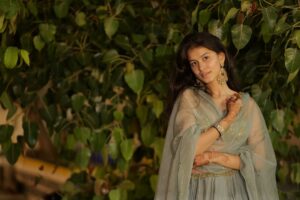 Niki Lalwani Instagram - 🦚
#nikilalwani #photo #ootd #explore #picoftheday #fashionblogger
