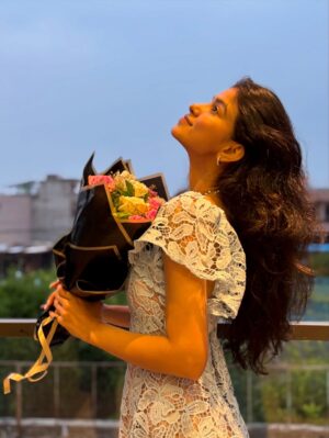 Niki Lalwani Instagram - Well look who just turned 21..🎀
You all made my day so much brighter—thanks, everyone ✨
.
#nikilalwani #photo #ootd #explore #birthday #fashionblogger