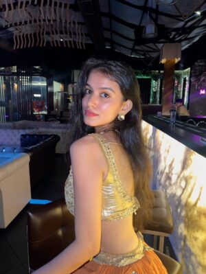 Niki Lalwani Instagram - Dil thaam ke ✨❤️
Stay tuned✌️
.
📸 - @officially_dexter
#nikilalwani #photo #ootd #explore #picoftheday #fashionblogger