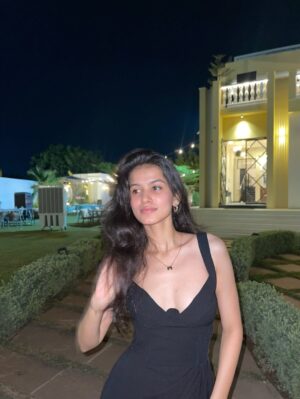 Niki Lalwani Instagram - ♠️
.
#nikilalwani #photo #ootd #explore #fashionblogger