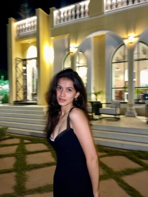 Niki Lalwani Instagram - ♠️
.
#nikilalwani #photo #ootd #explore #fashionblogger
