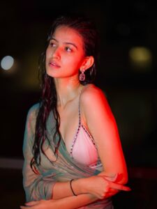 Actress Niki Lalwani HD Photos and Wallpapers August 2025