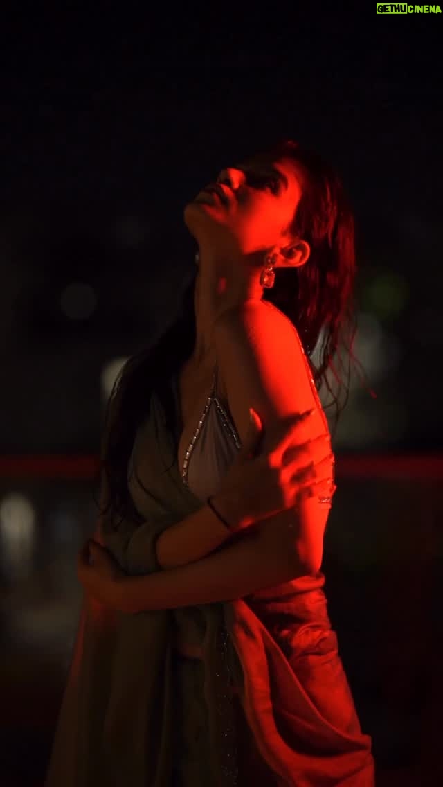 Niki Lalwani - 34.5K Likes - 🩵
.
📸 - @jst_dslr_thingz 
.
#nikilalwani #reels #trending #explore #video #reelitfeelit