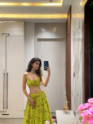 Niki Lalwani Instagram - Twirl-worthy moments ✨
.
Wearing - @chunnat.in
.
.
#nikilalwani #photo #ootd #explore #fashionblogger #picoftheday