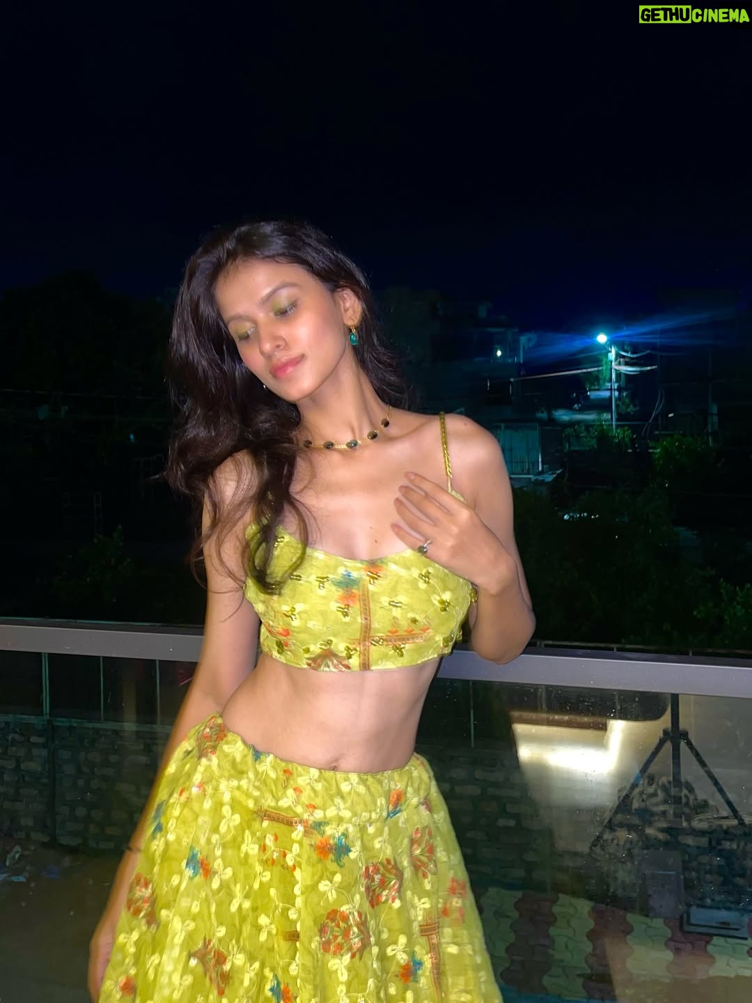 Niki Lalwani - 22K Likes - Twirl-worthy moments ✨
.
Wearing - @chunnat.in 
.
.
#nikilalwani #photo #ootd #explore #fashionblogger #picoftheday