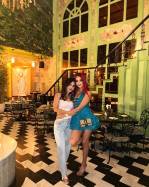 Nikita Bhamidipati Instagram - 𝚃𝚑𝚒𝚜 𝚒𝚜 𝚢𝚘𝚞𝚛 𝚃𝚞𝚎𝚜𝚍𝚊𝚢 𝚛𝚎𝚖𝚒𝚗𝚍𝚎𝚛:
𝚈𝚘𝚞 𝚊𝚛𝚎 𝚍𝚒𝚟𝚒𝚗𝚎 𝚊𝚜 𝚏𝚞𝚌𝚔, 𝚢𝚘𝚞 𝚕𝚊𝚌𝚔 𝚗𝚘𝚝𝚑𝚒𝚗𝚐 ⋆˙⟡♡
👗 @swetaswardrobe
