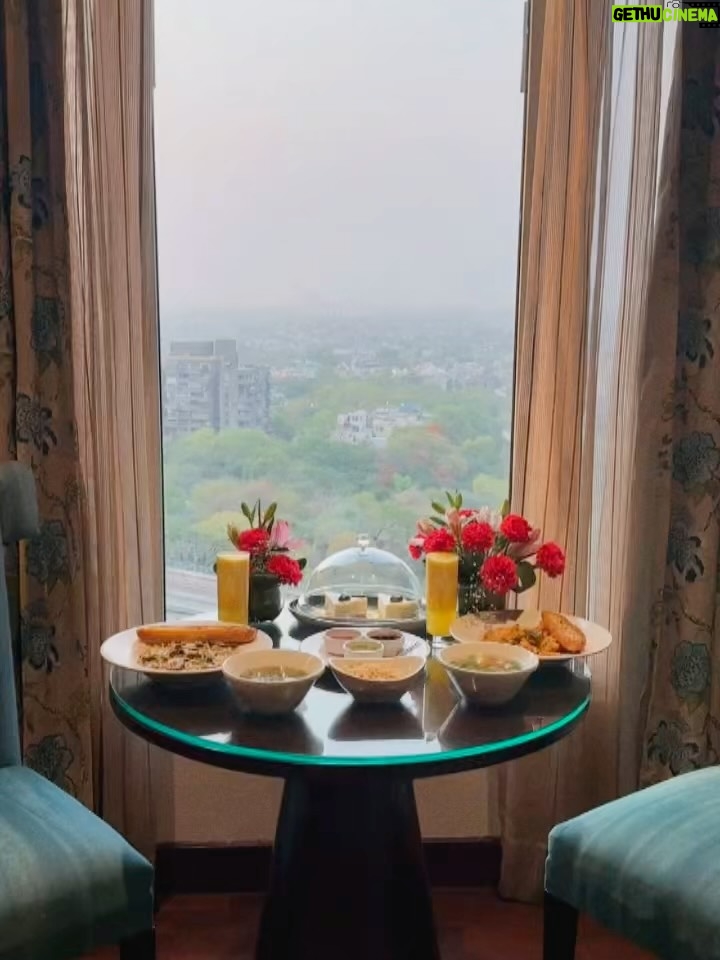 Nikita Bhamidipati - 69.1K Likes - 𝒮𝓉𝒶𝓎𝒸𝒶𝓉𝒾𝑜𝓃, 𝒷𝓊𝓉 𝓂𝒶𝓀𝑒 𝒾𝓉 𝒸𝓇𝒾𝓂𝓈𝑜𝓃 🪞🥀 @eroshotelnewdelhi