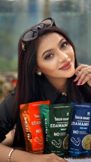 Nikita Ghag Instagram - Snack smart, snack strong 💪
Introducing Green Gainz Edamame – your new go-to guilt-free munch in 3 bold flavors: 🌊 Sea Salt, 🧀 Cheese, and 🌶 Masala!
✅ No preservatives
✅ No added sugar
✅ Gluten-free
✅ Non-GMO
✅ Low-carb
Clean crunch with every bite. Your taste buds AND your body will thank you.
✨ @greengainz.snacks
#GreenGainz #HealthySnacking #EdamameLove #GuiltFreeSnacks #LowCarbLife #NoPreservatives #CleanEating #SnackSmart #VeganFriendly #GlutenFreeSnacks #NonGMO #EdamamePower #PlantBasedProtein