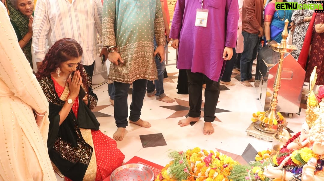 Nikita Ghag - 3 Likes - 🙏✨ Blessed to seek Bappa’s divine darshan at Andhericha Raja.
Grateful for this spiritual moment filled with peace, positivity, and blessings. 🌸🌺
May Lord Ganesha shower his grace on everyone. 💫❤️

#AndherichaRaja #GanpatiBappaMorya #GaneshUtsav2025 #BlessedDarshan #SpiritualJourney #GanpatiFestival #MumbaiGanpati #FestiveVibes #BappaMorya #positivevibesonly2025