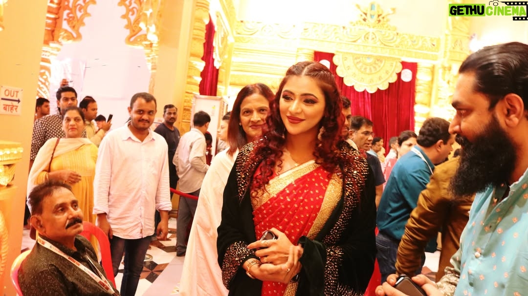 Nikita Ghag - 3 Likes - ✨ A night filled with devotion, grace & celebration at Andheri Cha Raja 🙏🌸
The divine vibes, the beautiful pandal, and the festive spirit made it truly magical!
Thank you @andhericharajatm for the warm welcome 💛✨

#AndheriChaRaja #Ganpati2025 #GaneshUtsav #GaneshChaturthi #GanpatiCelebration #GanpatiBappaMorya #FestiveVibes #MumbaiGanpati #DevotionAndTradition #CulturalVibes #GaneshMahotsav #BlessingsOfBappa