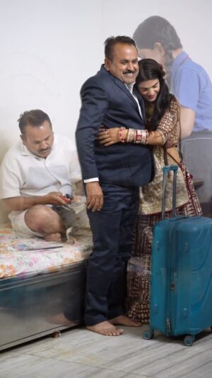 Nikita Kumawat Instagram - Ek Papa Hi Hote Hai Jo Betiyon Ko 🧚♀️ Pankh Dete Hai Varna Puri Duniya Toh Sirf Use Girane Me Lagi Hoti Hai ❤️
I Love You So Much Papa Mujhe Har Waqt Mere Sapno Ko Pura Karne Ki Himmat Di 😘🥺
Happy Father’s Day Papa @bharatkumawat1976 🥺😘
#nikksfamily #father #fatherlove❤️ #fathersday #papa
