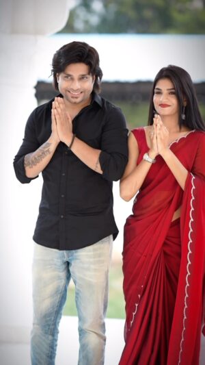 Nikita Kumawat Instagram - Ladki Ki Soch 🆚 Ladko Ki Soch
( Kash Log Dil Ki Baat Sun Pate Toh Aaj Life Kuch Aur Hoti )
#niksh @shrikkrish
#nikksfamily #reels #broken