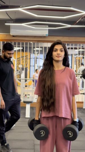 Nikita Kumawat Instagram - Full Confidence ☠️😈☠️
@kiransinhparmar_786 💪🏻
Gym :~ @lifelinefitnessnaroda 🏋🏻♀️
#nikksfamily #confidence #overconfidence #reels #gymgirl #gym #gymmotivation