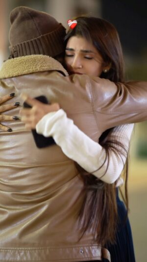 Nikita Kumawat Instagram - Hug Is Enough 🥺🫂❤️🩹
#nikksfamily #reels