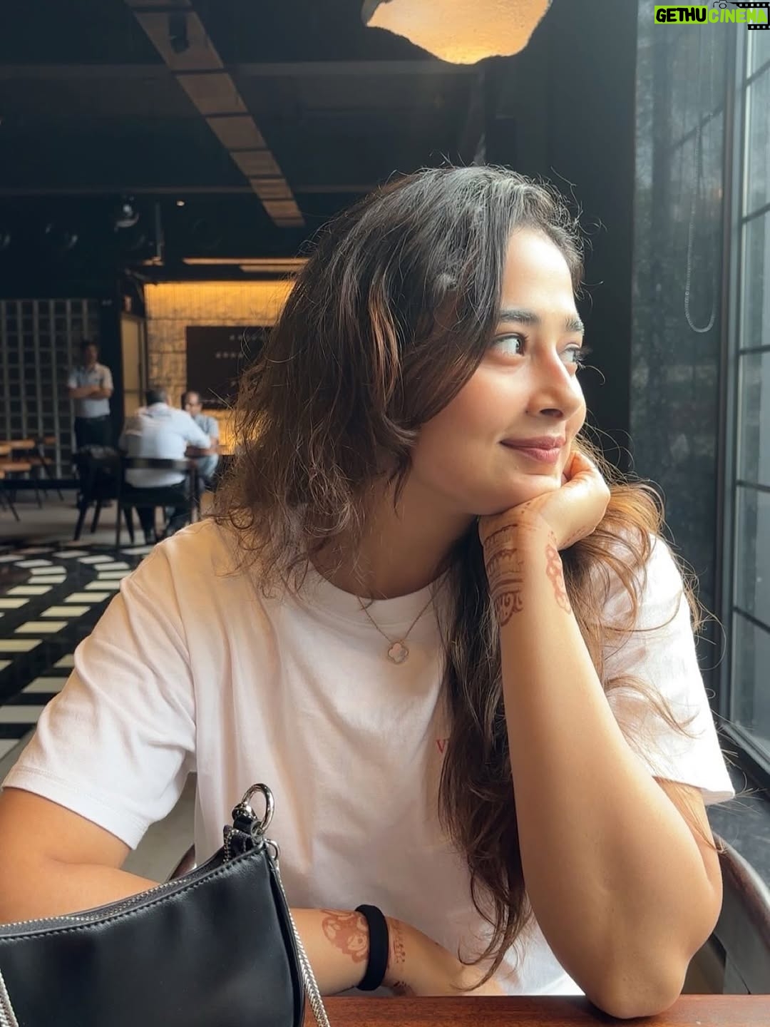 Nikita Lakhwani - 4.3K Likes - 🥸