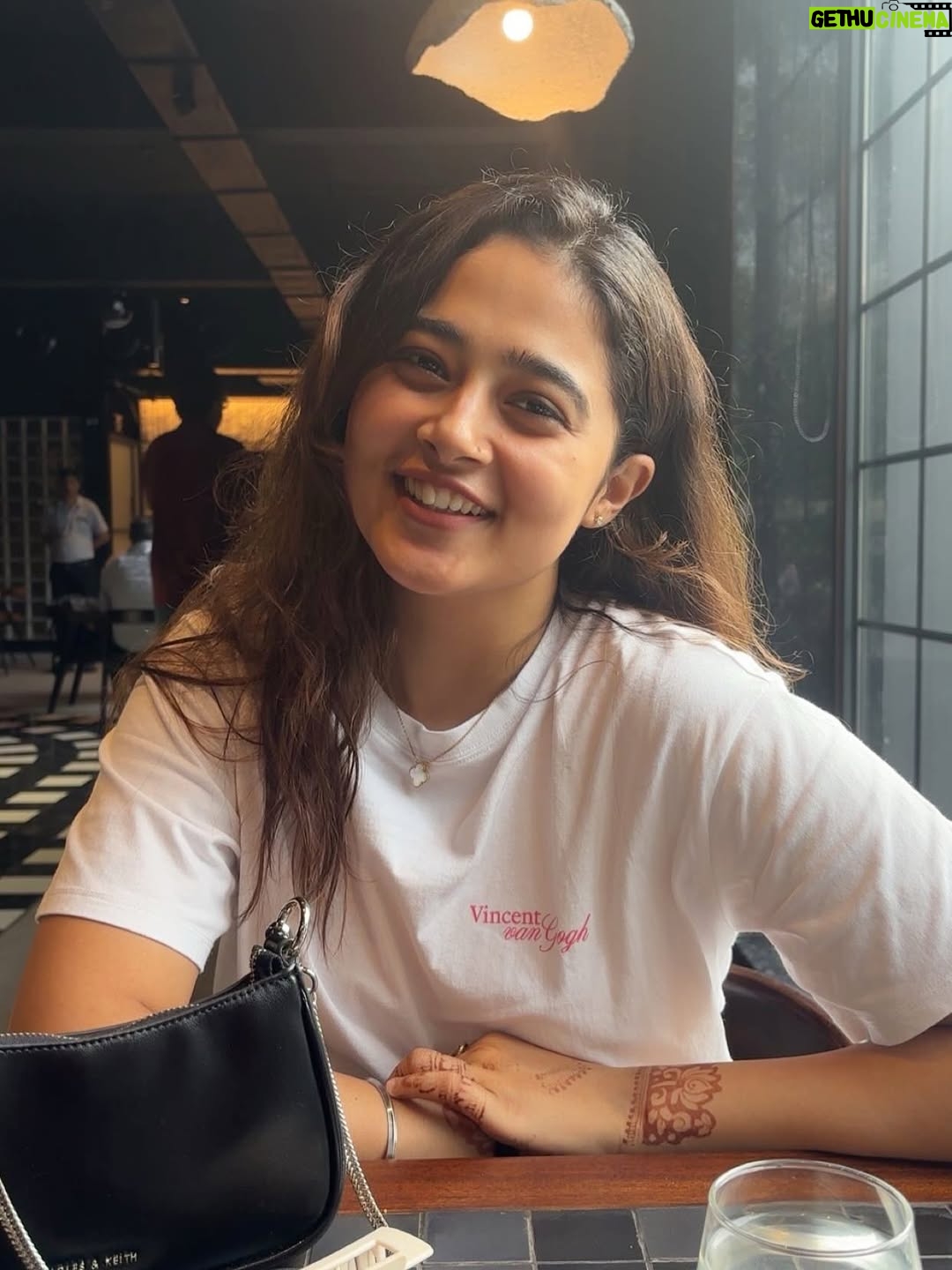 Nikita Lakhwani - 4.3K Likes - 🥸