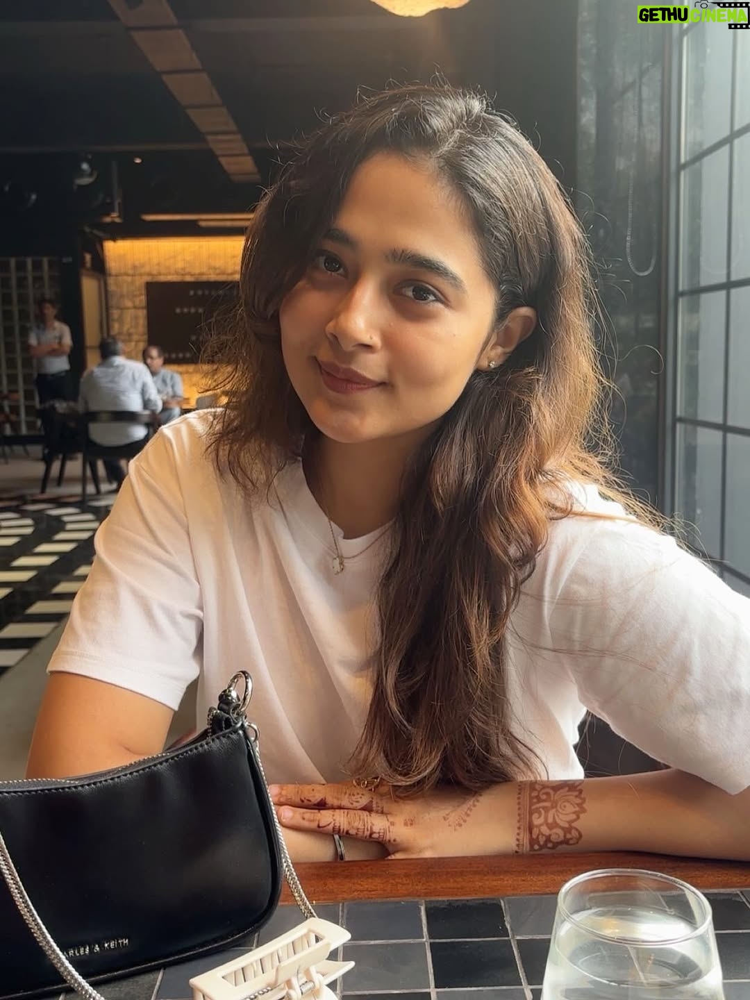 Nikita Lakhwani - 4.3K Likes - 🥸