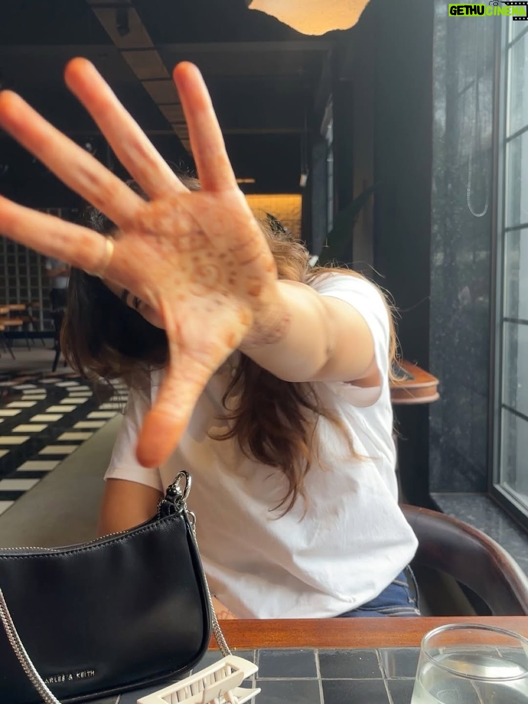 Nikita Lakhwani - 4.3K Likes - 🥸