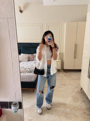 Nikita Lakhwani Instagram - 😎