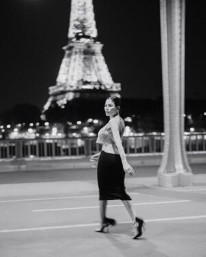 Nikita Mirzani Instagram - ✨📸 PARIS
Merci @videoparis