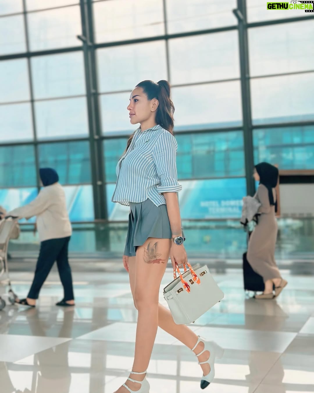 Nikita Mirzani - 525.1K Likes - Ternyata ikan koki itu gak bisa masak ya
Kenapa sih hal kecil kaya gini aja harus bohong
