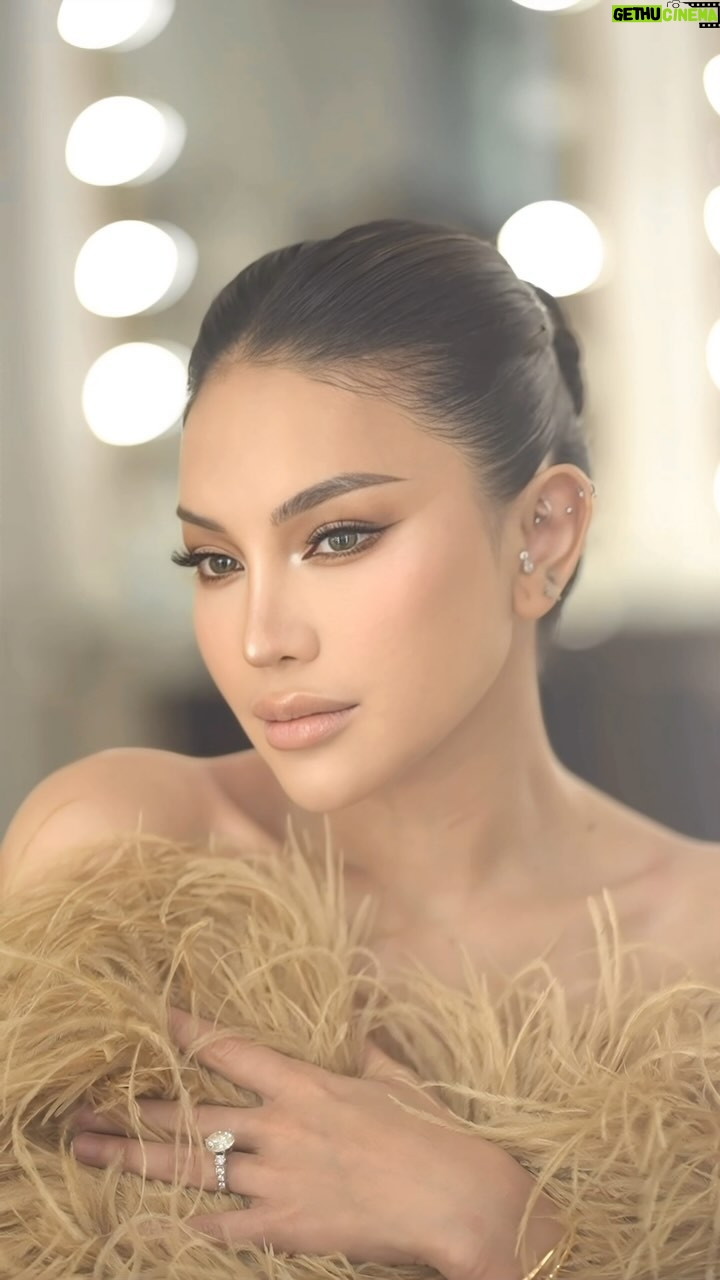 Nikita Mirzani - 358.2K Likes - ~ NIKITA ~
•
@mryogiepratama @iamyogiepratama @andreaszhu @artisanpro