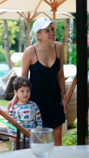 Nikita Mirzani Instagram - Dear my first born son @azkaraqillamawardi_al ,
a miracle happened in my life ten years ago today. Time flies so fast! I wish you were still my baby boy. but you are growing up way too fast. You bring so much love, joy and lights into my life azka. Today, we celebrate the amazing person you are and the many wonderful things you have brought, you may be getting older, but u will always be my baby azka! On this special day i want you to know how much u mean to me, and how much i love and appreciate you. You are the reason i wake up everyday with gratitude in my hearts. Watching you grow into the wonderful man you are today has been a privilege and an honor. I wish all your dreams come true. Keep being a humble, smart and anak yang soleh ya azka anaknya ami. Happy birthday my son!
Your forever love,
AMI 🤍