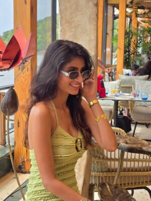 Nikita Tiwari Instagram - Goa mode activated 🌴☀️
No plans, just tides, good vibes and good
food☀️
📍@kikigoaofficial
@akrititibrewal
@harshittibrewal
#InstaGoa #ReelItFeelIt #GoldenHourMagic #VisualVibes #ContentCreator #VibesOfIndia #ExploreWithMe #WanderlustIndia #ReelReady #PhotoDumpDiaries