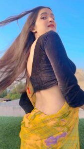 Nikita Vaid Top 100 Instagram Photos and Posts