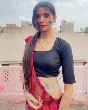 Nikita Vaid Instagram - ♥️
#trading #nikitavaid #holi