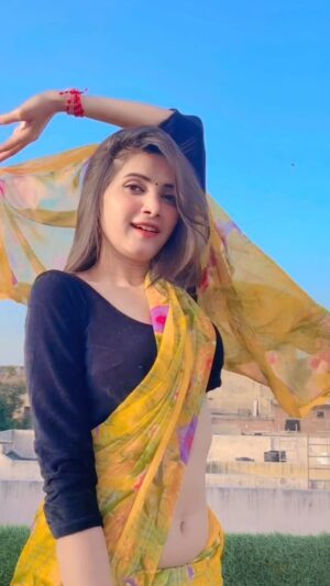 Nikita Vaid Instagram - Darling ♥️✨
#nikitavaid #reels #trending
