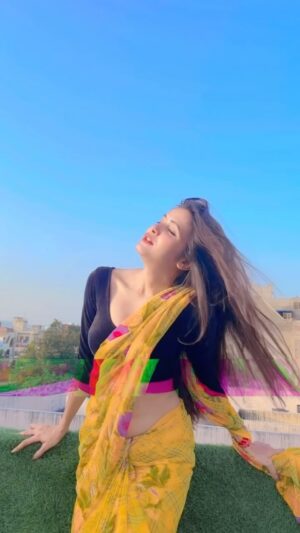 Nikita Vaid Instagram - Tag “Rani 👑
#nikitavaid #reels #trending