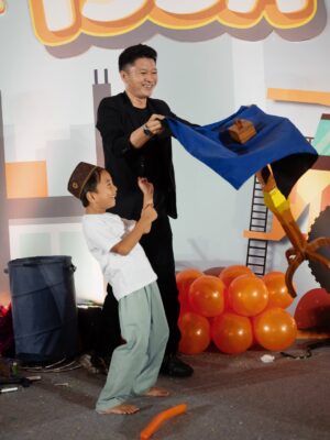 Nikita Willy Instagram - True celebration is not only in receiving but in giving… Thank you to @cleopurewater and @zwitsal_id for being part of this unforgettable day.
May this day be remembered for the love it spread 🤍