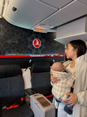 Nikita Willy Instagram - We always choose @turkishairlines when flying to Europe, and here’s why!
The long haul flight takes off just after the kids’ bedtime, which means they sleep almost the whole 11 hours straight, then it’s just a short 2.5-hour flight to our destination. 😉

Istanbul Airport is a dream for families.. gorgeous design, amazing shopping for the grownups, and kid friendly lounge with play areas   even free playgrounds and arcade games outside.

The seats are spacious, great food and the flight attendants go above and beyond — especially when you’re traveling with little ones. Seriously, it makes all the difference.