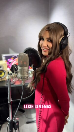 Nilufar Usmonova Instagram - Birga duet kuylaymizmi?😌 Bilaman siz uddalaysiz va men bunga ishonaman☺️Unda boshladik❤️
P/s: Duetni albatta stories va lentalaringizda bo'lishing, #Nilufarbilanduet har birini albatta ko'rib chiqaman❤️