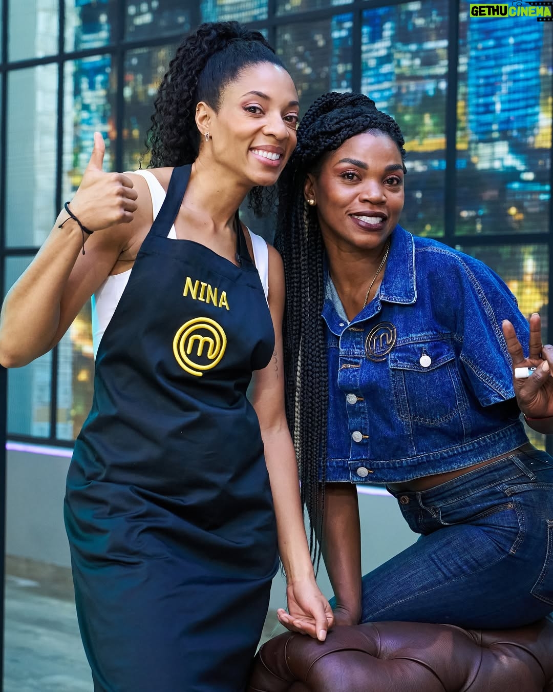 Nina Caicedo - 12.6K Likes - No se lo esperaban verdad?🥺🥺 yo tampoco, llegué a pensar que avanzaría más, pero así es el juego, un error te deja fuera de la competencia, no me queda más que agradecerles a todos los que de alguna manera me enviaron vibras positivas, de verdad que había momentos duros, pero ustedes me levantaron, competí con el corazón, aprendí montones y me voy cuando más estaba disfrutando! 

Gracias a Dios, a mi papá @nino_caicedo que todas las mañanas me hablaba de la importancia de agradecer y  de seguir firme, gracias a mi bro del alma @anddycaicedo por sus palabras cuando lo llamaba llorando a decirle que estaba cansada, a mi mamá por sus palabras de aliento, gracias enormes a mis chefs Alejandro y @ruthy_arenas por sus conocimientos gracias a ellos tuve algunas buenas preparaciones, pines, cachetes, felicitaciones etc 🫀Gracias  a mis queridos Chefs @nicodezubiria @jorge.rausch @adriamarina a mi hermosa @claudiabahamon por el cariño y muchos abrazos que me dio, gracias a mis compañeros del alma que tanto reímos y sufrimos  jajajaja gracias a @masterchefcelebrityco gracias @canalrcn estuve viva, fui plenamente feliz!