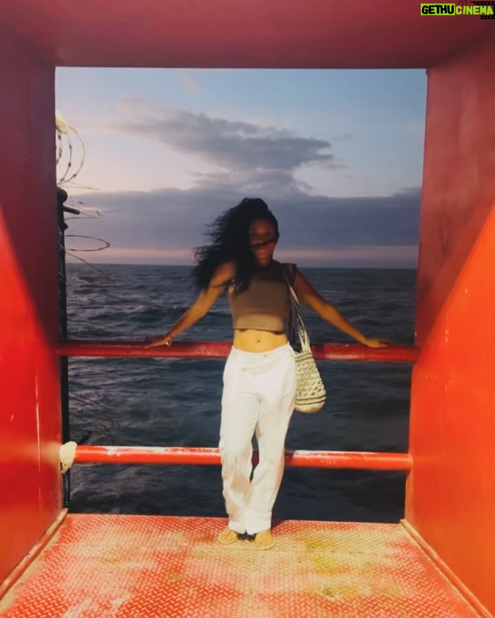 Nina Caicedo - 9.9K Likes - Abril resumido🤎