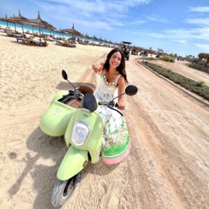 Nina Maghrabi Instagram - Fast & Furious: Beach Edition 😄
