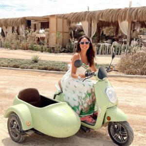 Nina Maghrabi Instagram - Fast & Furious: Beach Edition 😄
