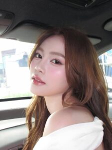 Actress Ninh Duong Lan Ngoc HD Photos and Wallpapers September 2025