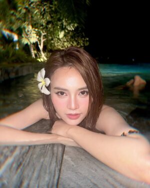 Ninh Duong Lan Ngoc Instagram - Ngất ngây ko ak ???