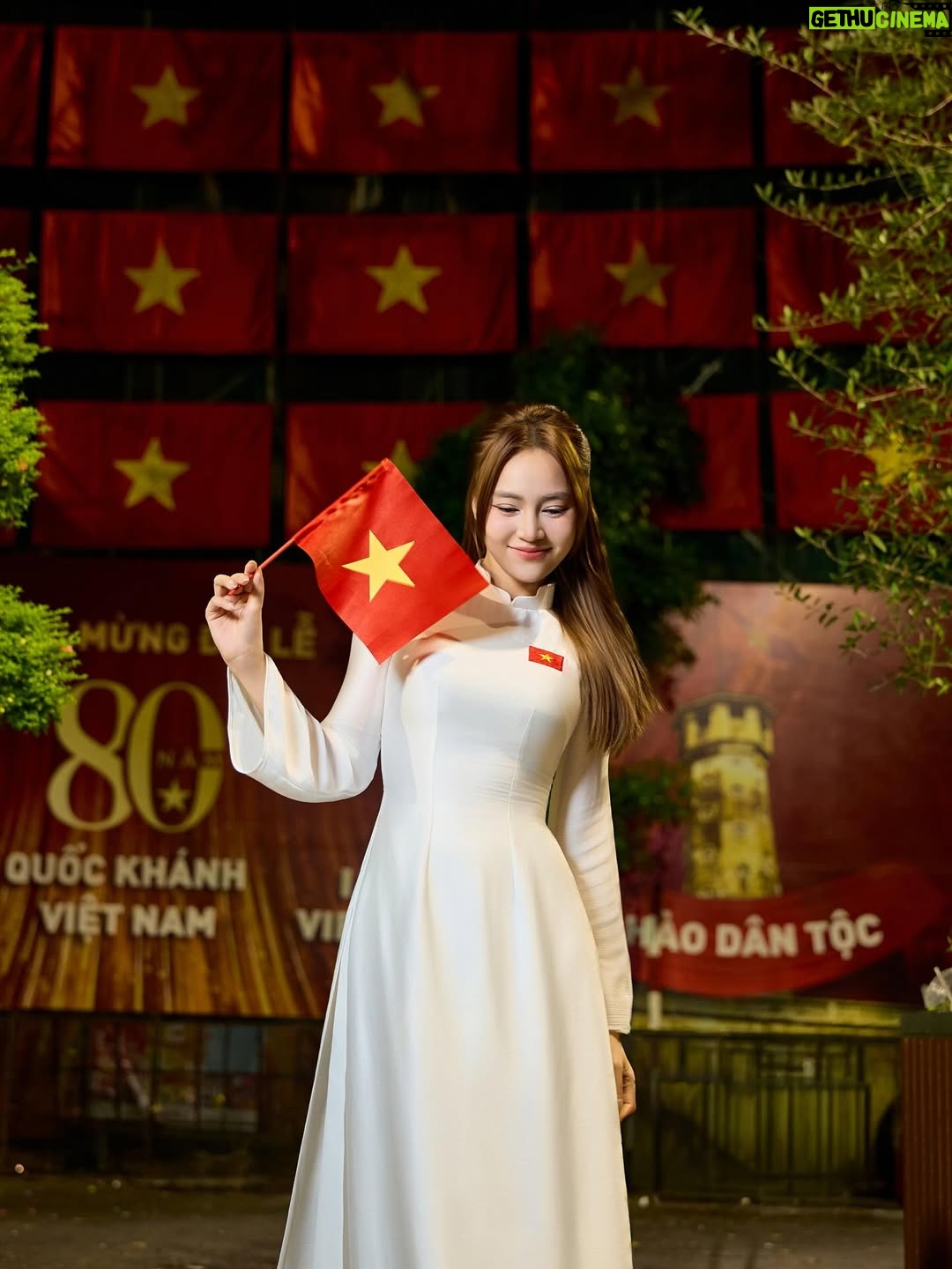 Ninh Duong Lan Ngoc - 36.7K Likes - Còn gì đẹp hơn người con gái Việt trong tà áo dài Việt Nam 🇻🇳

#ninhduonglanngoc #quockhanh2025 #A80