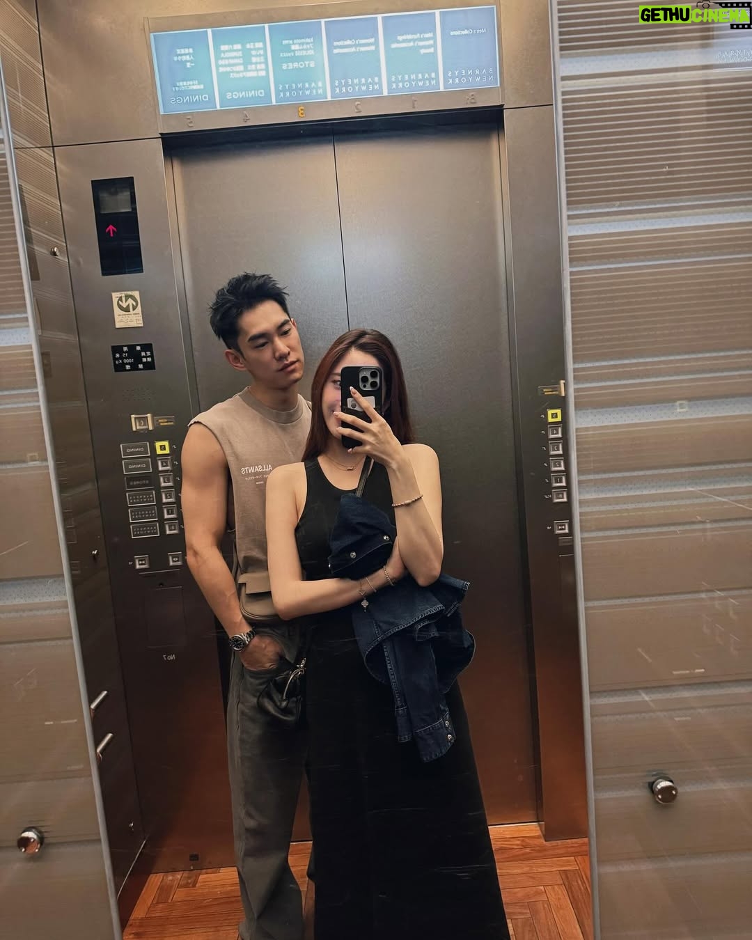 Nini Ouyang - 27.4K Likes - 回顧去年8月帶著5個多月的睦在肚子裡
一起去了東京🫶🏻
下一次去就是帶著睦一起去了！！

那時候肚子小小的
比現在還小😂

#niniouyang2025