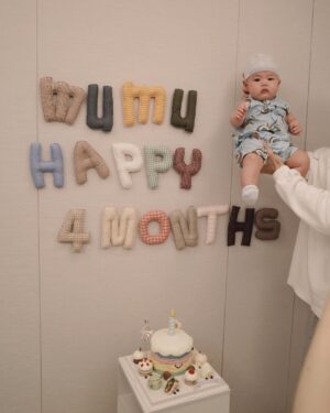 Nini Ouyang Instagram - 4個月收涎趴踢大成功!👶🏻
大家都從不同地方過來幫Nosen慶祝
謝謝娜姨主持這次的party❤️
Happy Nosen's day
#niniouyang2025
